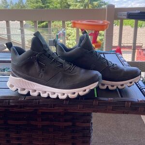 ON waterproof speedboats cloud running shoes